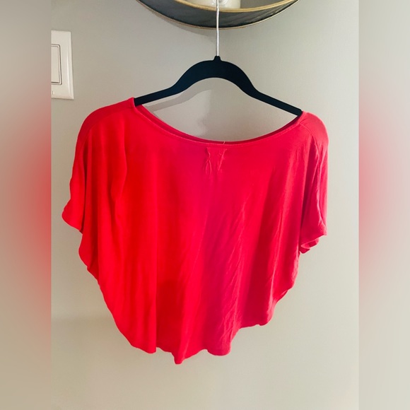 Top - Picture 2 of 2